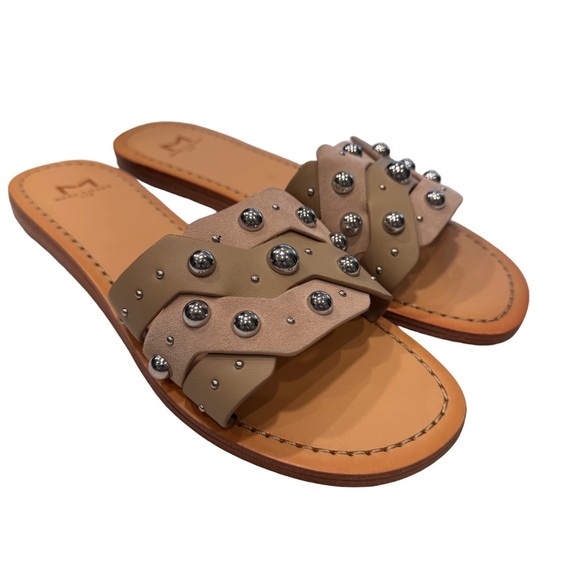 Marc Fisher Paxton Women’s Slide Sandals, Flats Tan W/ Silver Studs , 8 M NEW - Picture 1 of 11